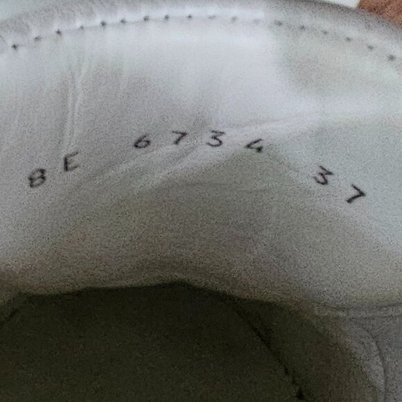 Fendi Logo Strap Leather Sneakers – FF Embossed Ultra White Maya, Size 7.5 - Picture 8 of 12